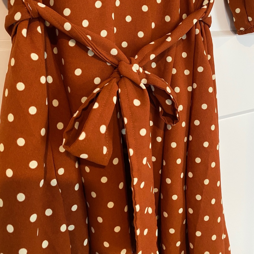 Dress - Picture 3 of 3
